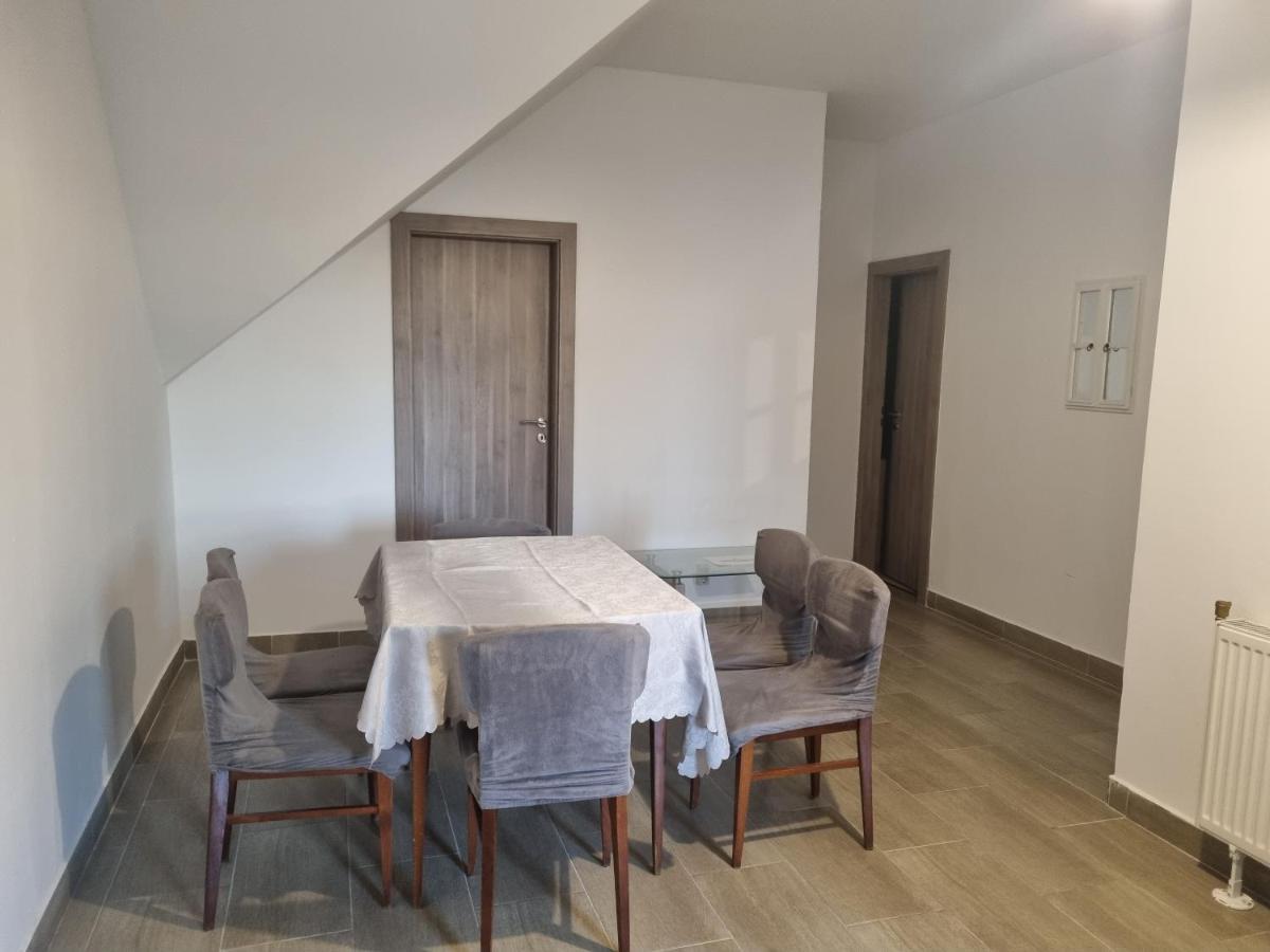 Sosto Apartman Székesfehérvár Eksteriør bilde