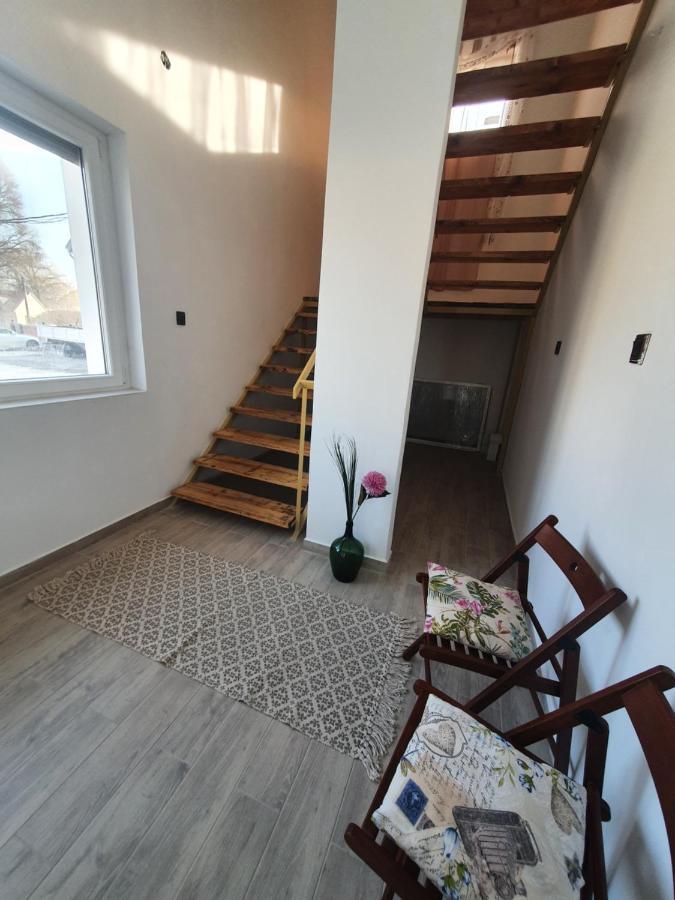 Sosto Apartman Székesfehérvár Eksteriør bilde